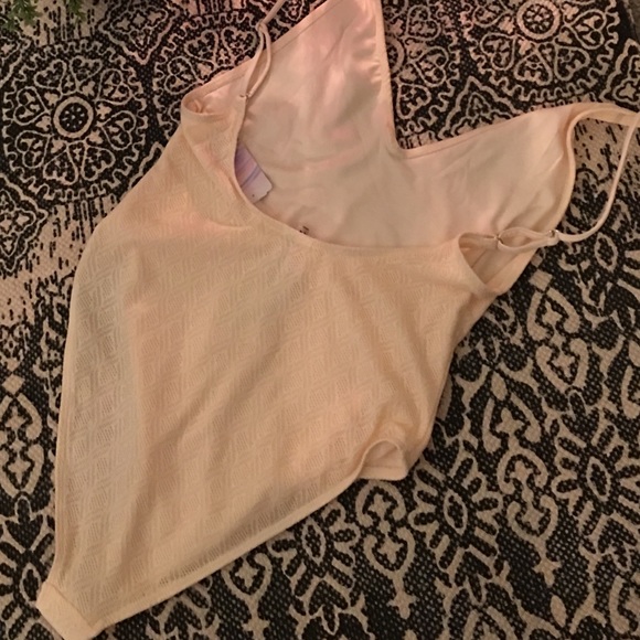 ❌BODYSUIT❌ - Picture 3 of 3